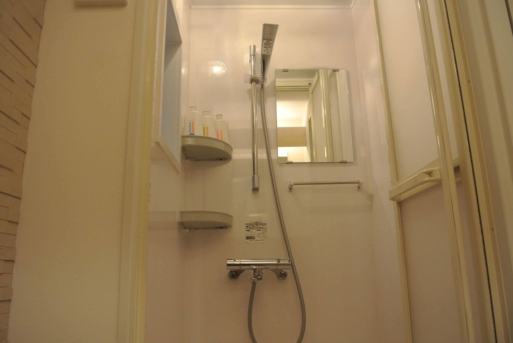 Backpackers Hotel Noosa Japan In Takatsuki Tonda Ngoại thất bức ảnh